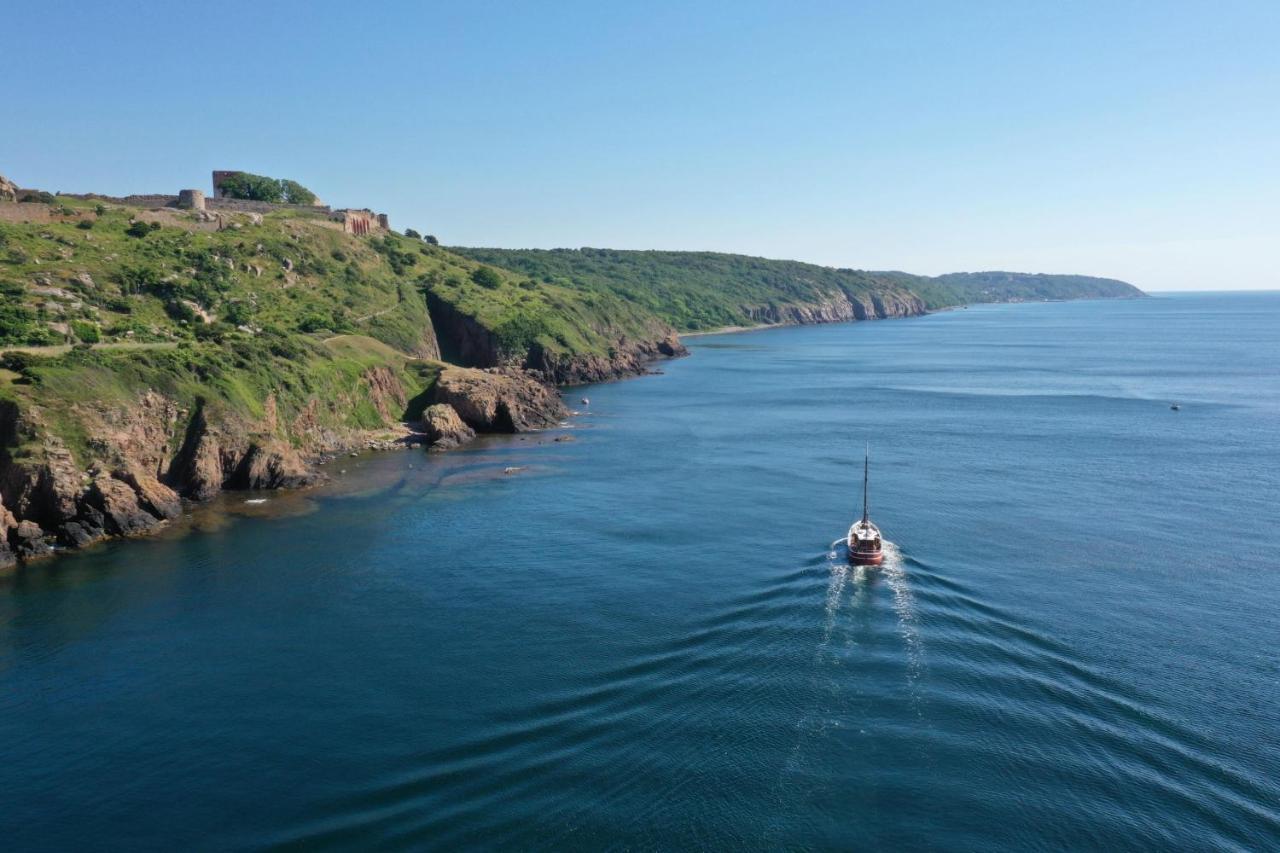 Varra Water - Unique Boat Accomodation - Bornholm Neksø Kültér fotó